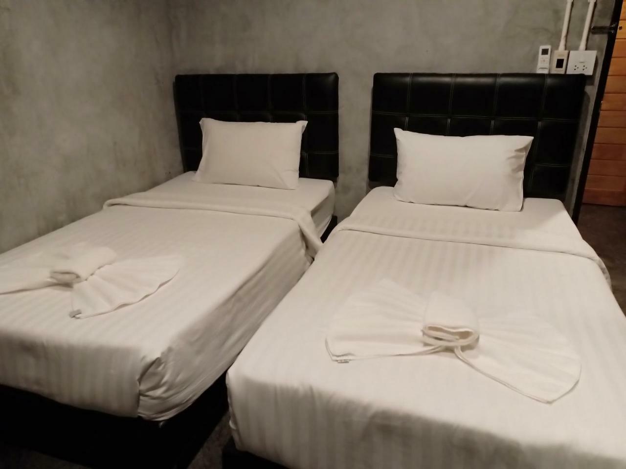 Loftel @ Nakhon Hostel Nakhon Si Thammarat Buitenkant foto